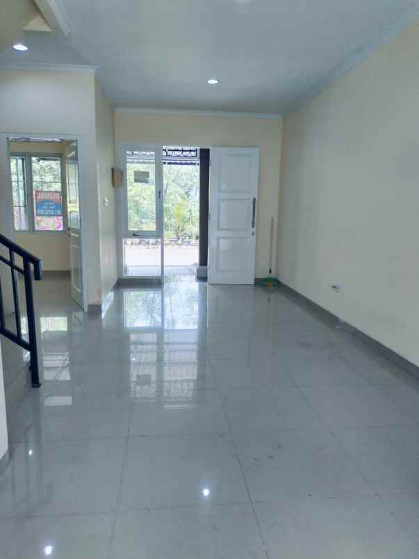 dijual rumah cluster michelia paramount