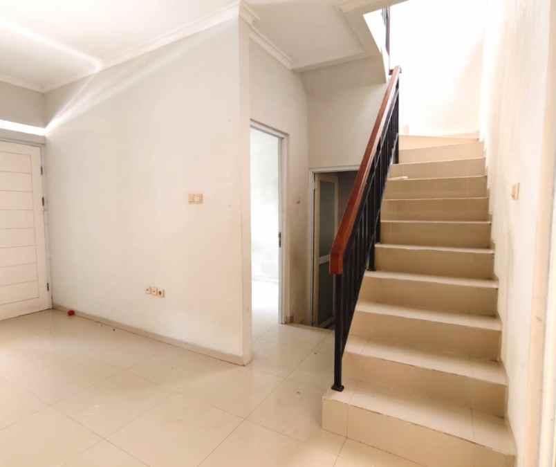 dijual rumah cluster teresta cakung