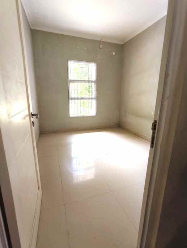 dijual rumah cluster teresta cakung