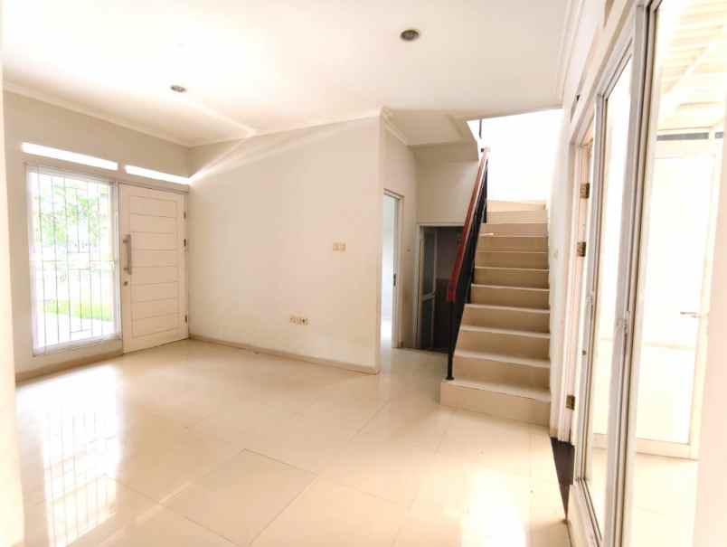dijual rumah cluster teresta cakung