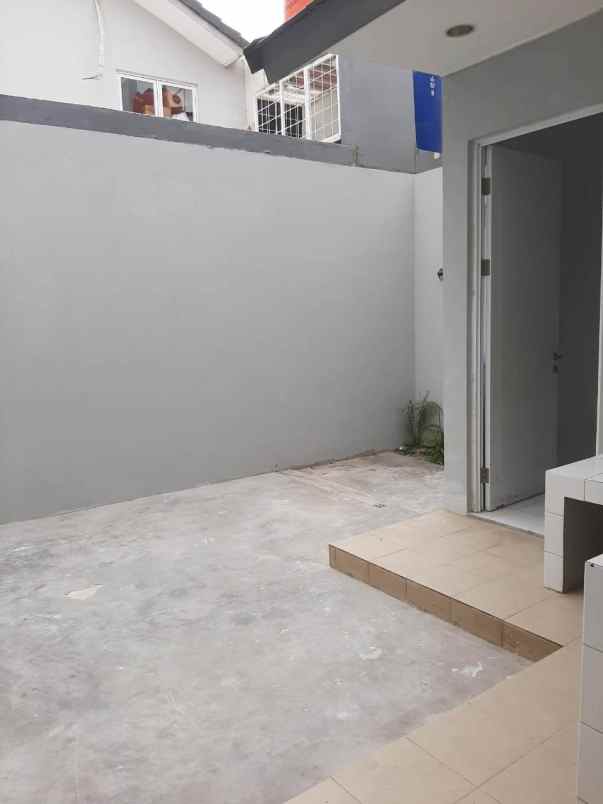 dijual rumah cluster yarra jakarta