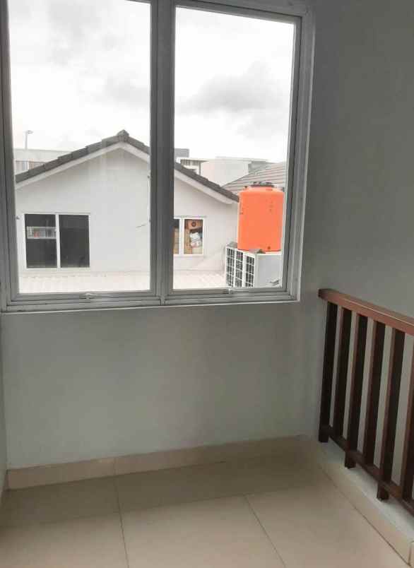 dijual rumah cluster yarra jakarta