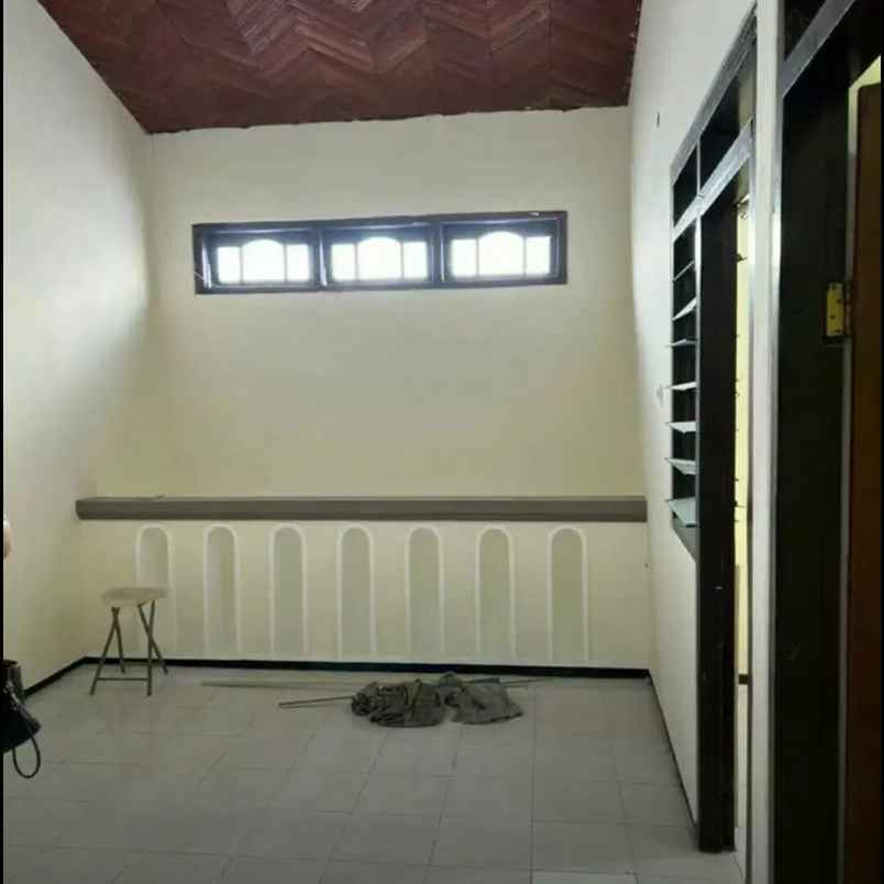 dijual rumah darmo indah selatan