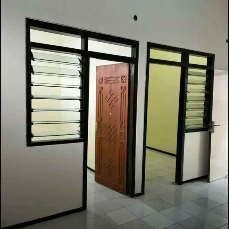 dijual rumah darmo indah selatan