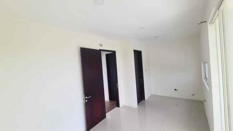 dijual rumah de casa