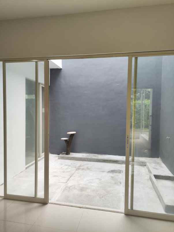 dijual rumah de casa