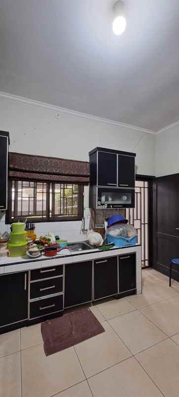 dijual rumah delatinos bsd city