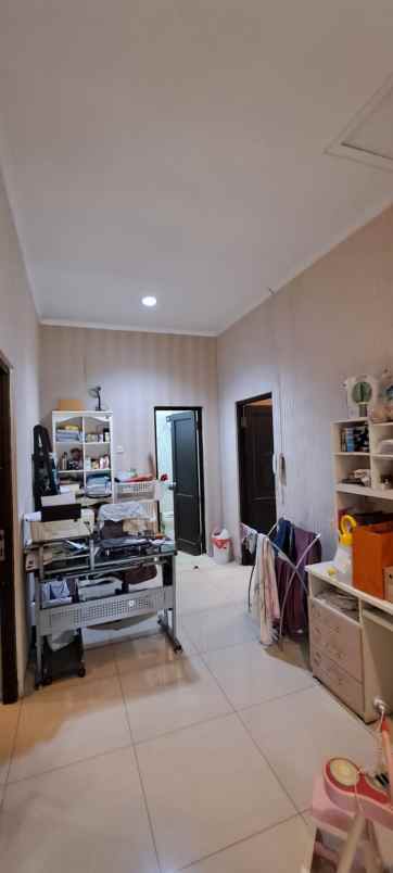dijual rumah delatinos bsd city