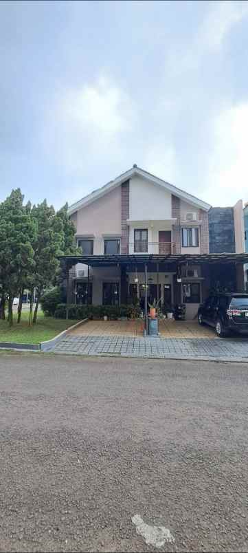 dijual rumah delatinos bsd city