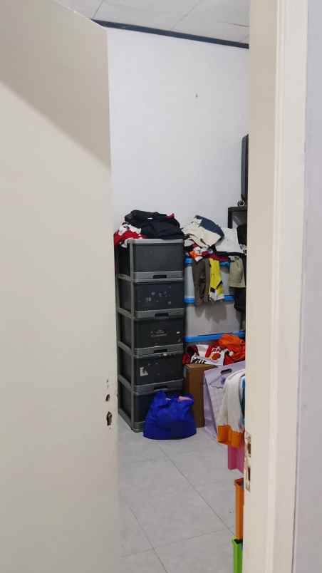 dijual rumah dengan tanah luas dikaliabang