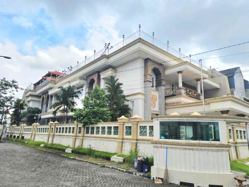dijual rumah dharmahusada