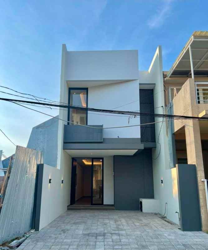 dijual rumah dharmahusada mas