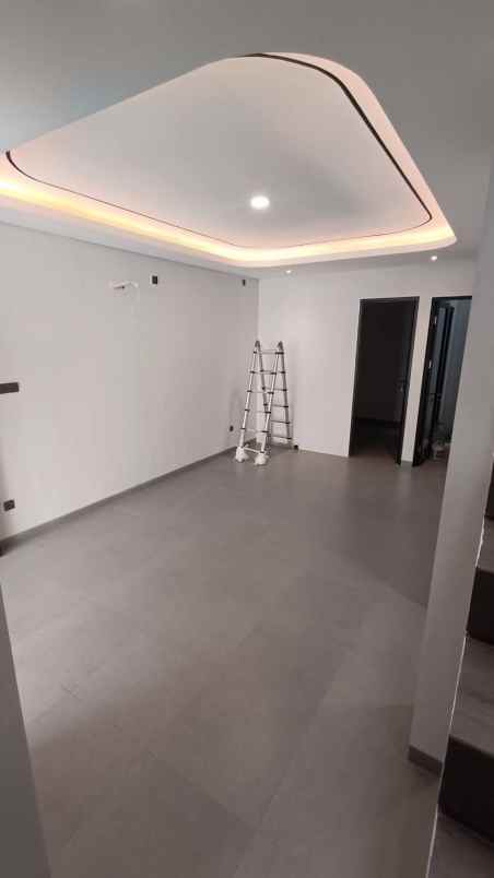 dijual rumah dharmahusada mas