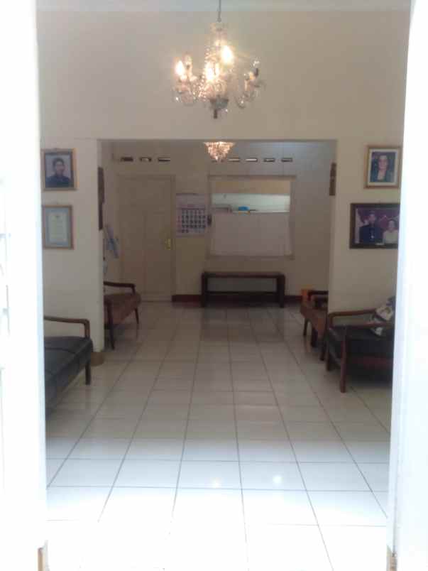 dijual rumah dharmawangsa