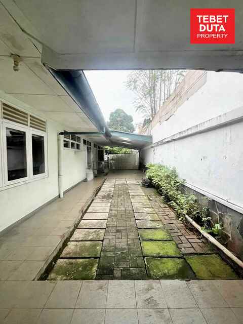 dijual rumah dharmawangsa kebayoran baru