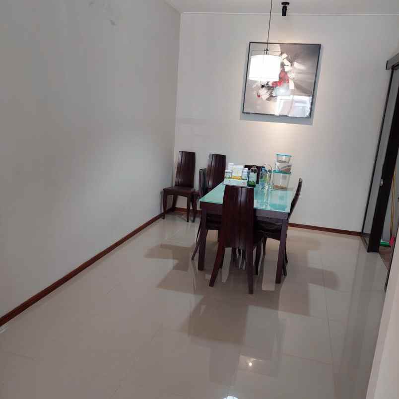 dijual rumah di bali garden city view