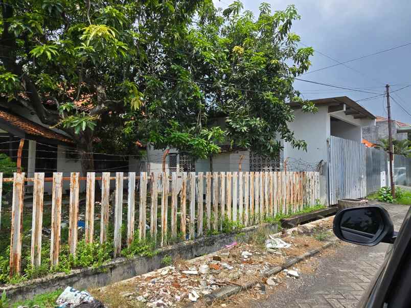 dijual rumah di bhakti husada surabaya