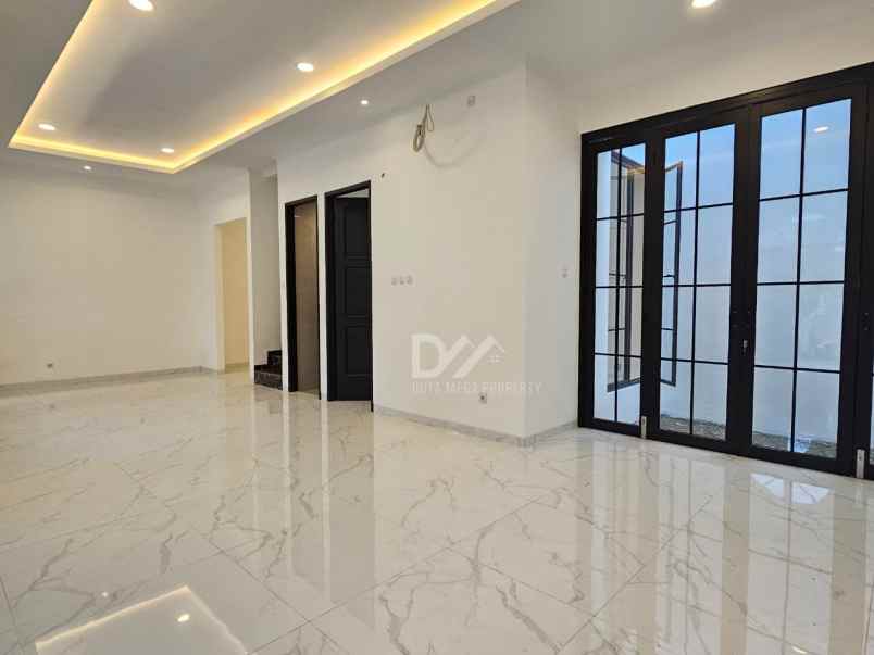 dijual rumah di bintaro jaya