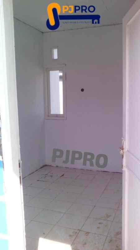 dijual rumah di daerah puri gardenia