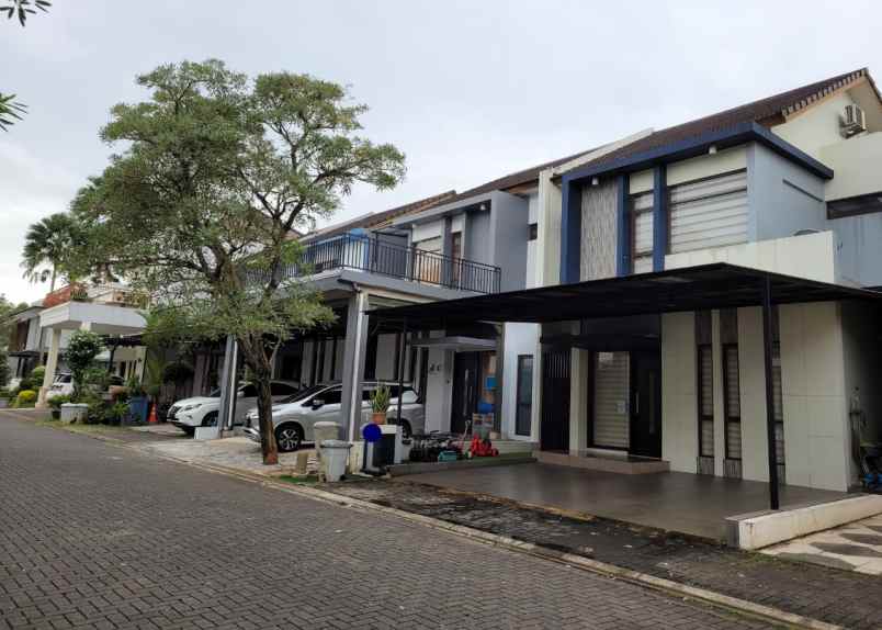 dijual rumah di foresta foglio bsd