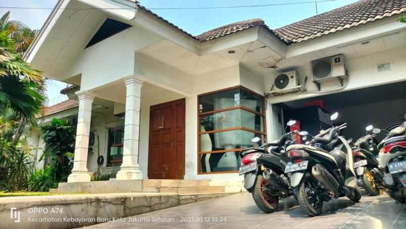 dijual rumah di jl cpete utara jakarta selatan