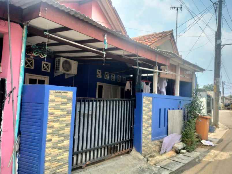 dijual rumah di kp pengasinan rt 04 02 kec rawalumbu