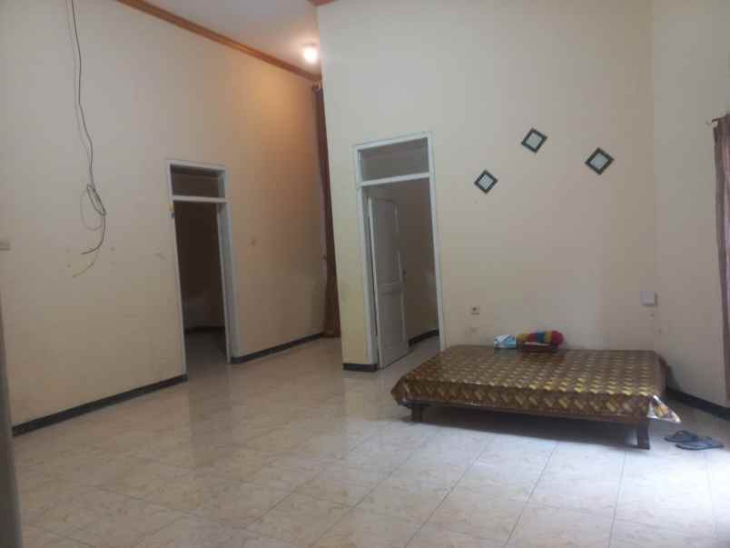 dijual rumah di lokasi strategis dekat uin khas jember