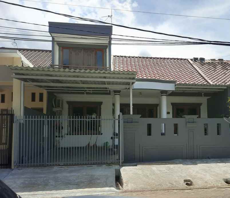 dijual rumah di serpong utara