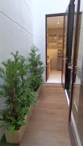 dijual rumah dian istana