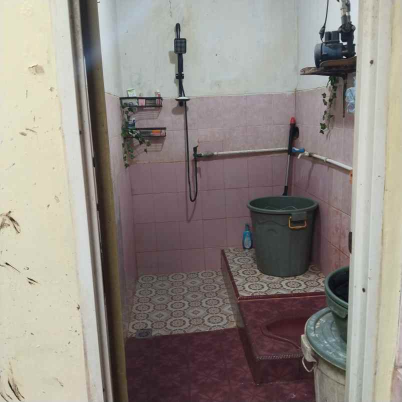 dijual rumah dijual rumah di jl palem