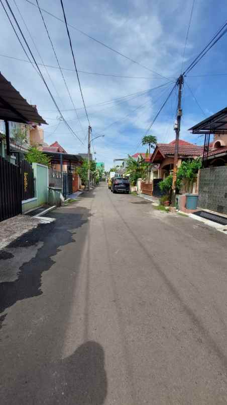 dijual rumah dinding bata merah di galaxy bekasi kota