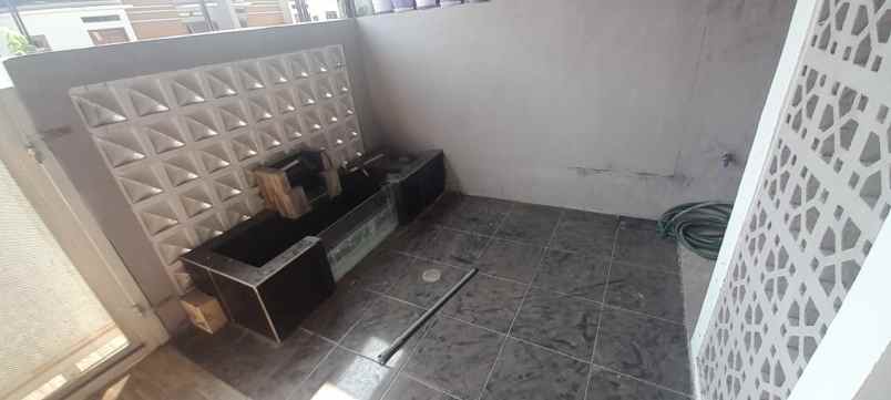 dijual rumah diover kredit rumah di