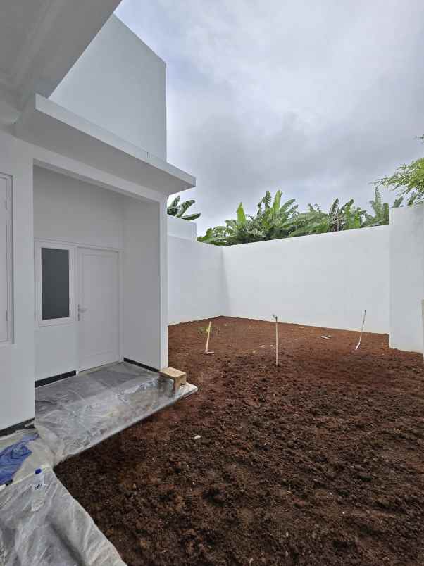 dijual rumah duren sawit