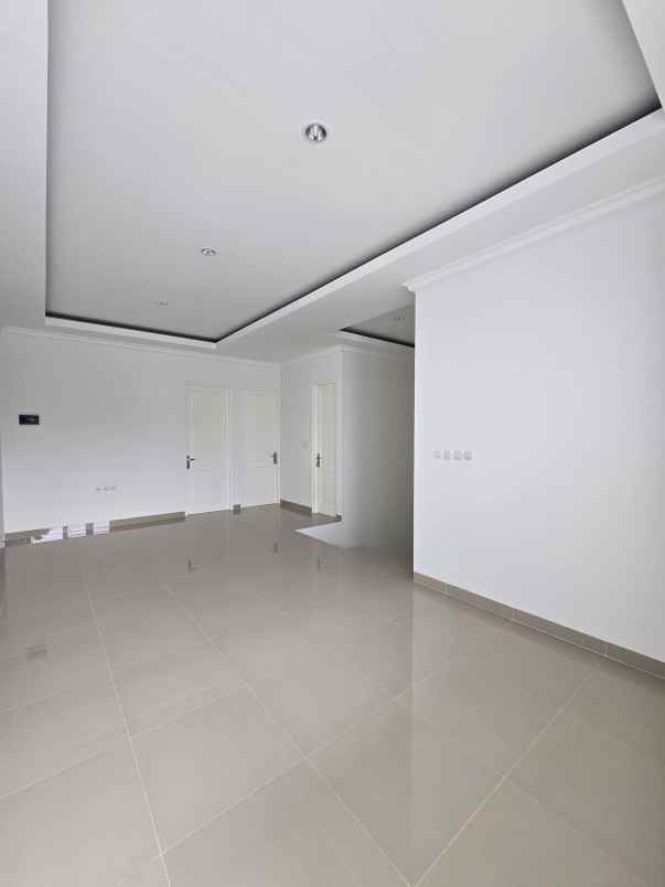 dijual rumah duren sawit