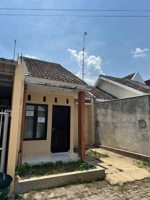 dijual rumah dusun klandungan