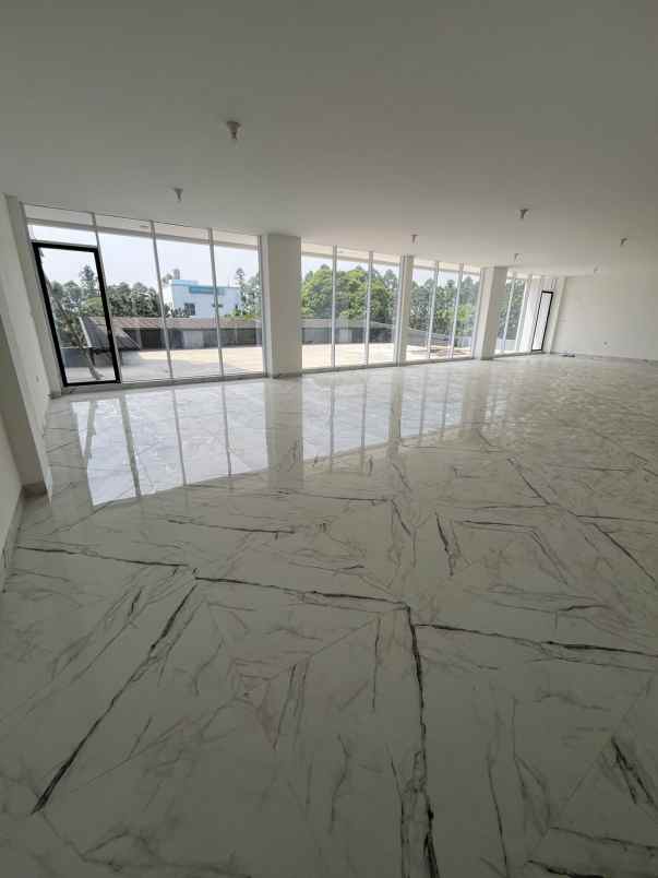 dijual rumah familia urban pedurenan