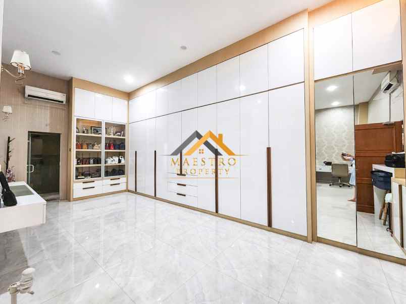 dijual rumah fully furnished jalan panglima nyak makam
