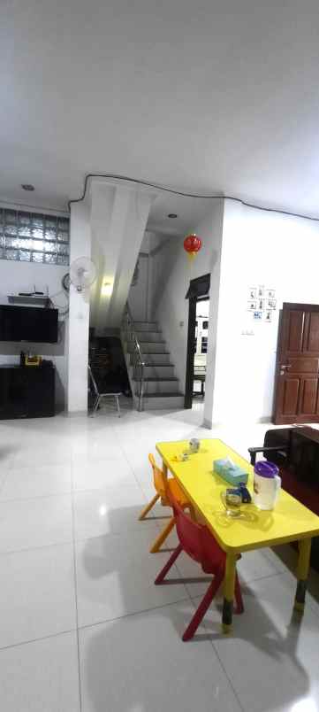 dijual rumah gading griya lestari