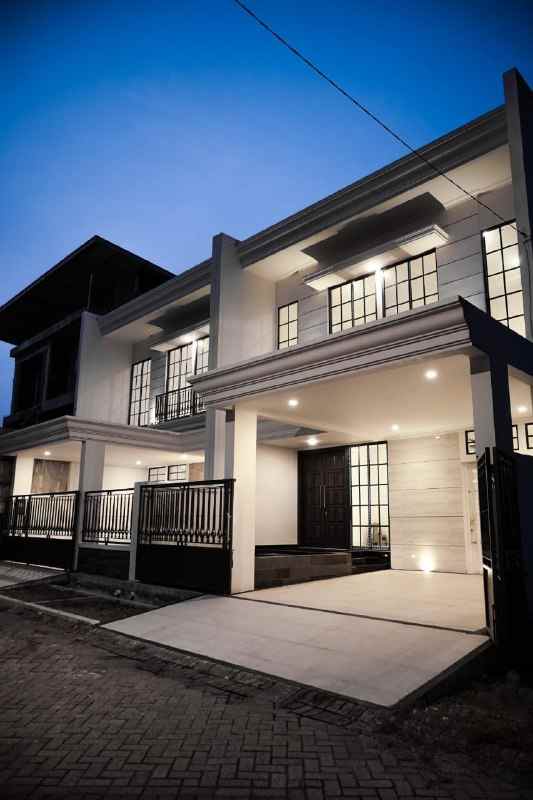 dijual rumah galaxy bumi permai surabaya