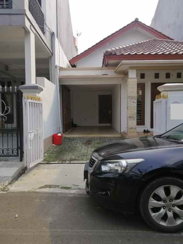 dijual rumah galursari utan kayu