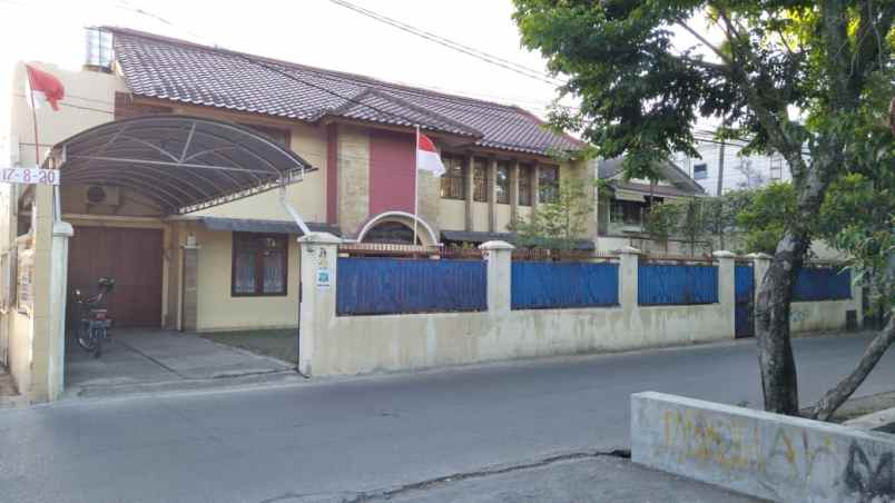 dijual rumah gatot subroto