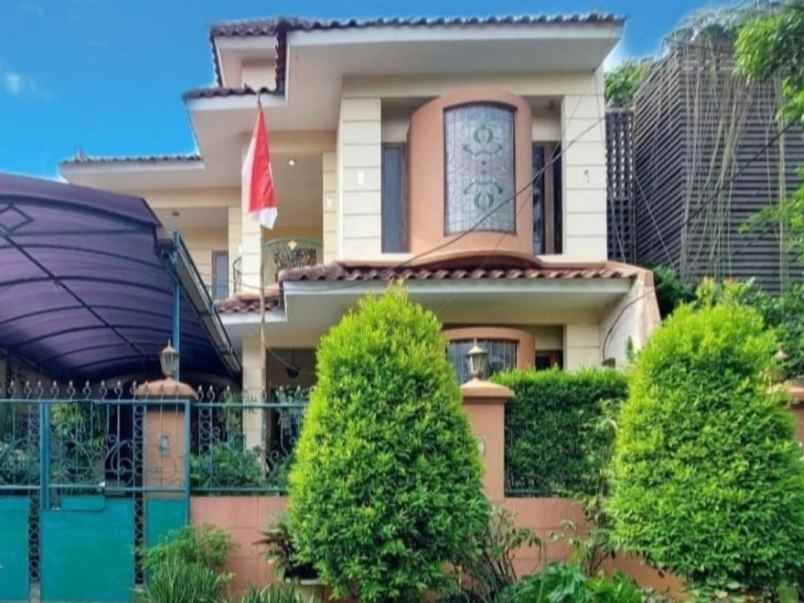 dijual rumah gedung hijau pondok indah