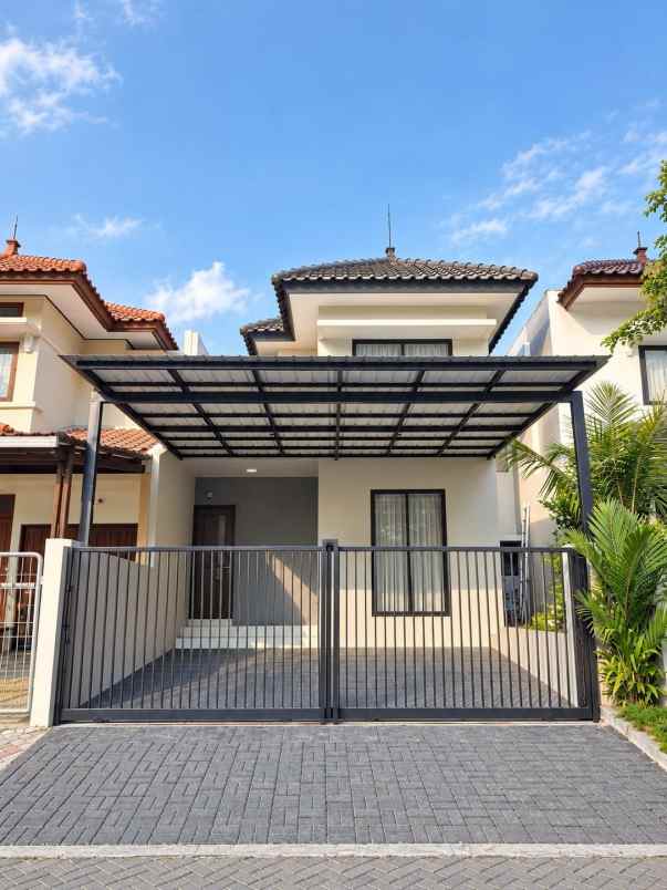 dijual rumah graha famili