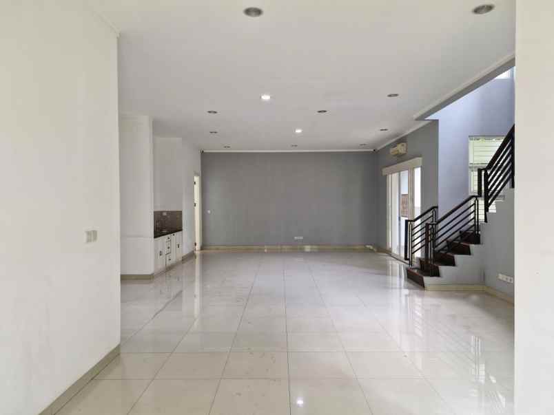 dijual rumah grand richard ebony