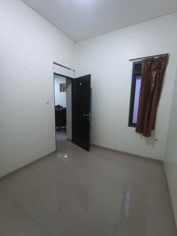 dijual rumah grand sharon