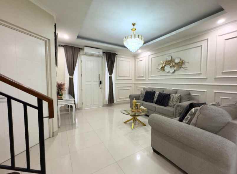 dijual rumah grand wisata cluster monte