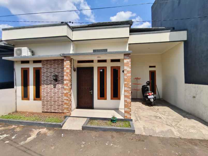 dijual rumah griya arkhana 1 no b5 jl
