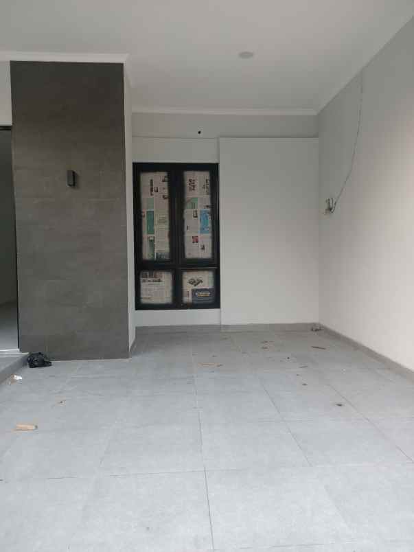 dijual rumah harapan indah