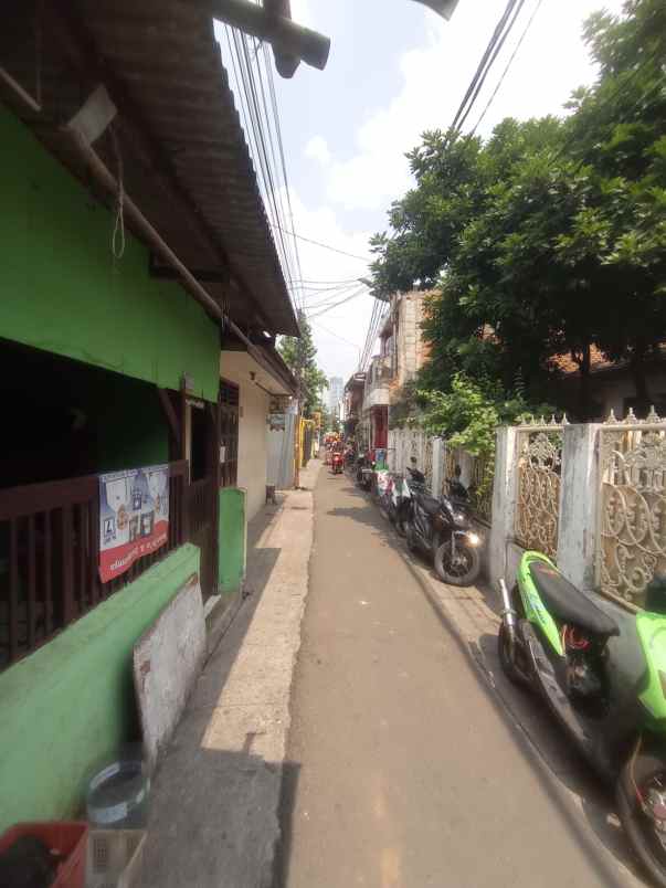 dijual rumah hubungi didik