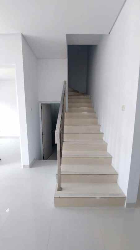 dijual rumah imperial gading sukapura